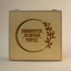 cutie-gravata-dragostea-acopera-totul