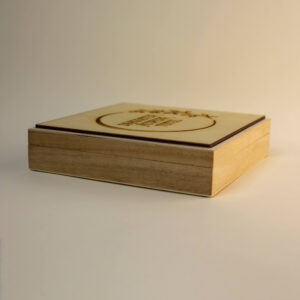 cutie-gravata-dragostea-acopera-totul-lateral